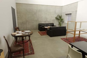 Kalmar konstmuseums nya lounge, plan 4. Ett rum för vila, läsning och samtal. Foto: Per Larsson.