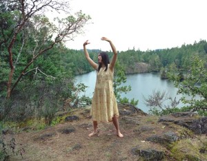 Videostill / Songstress